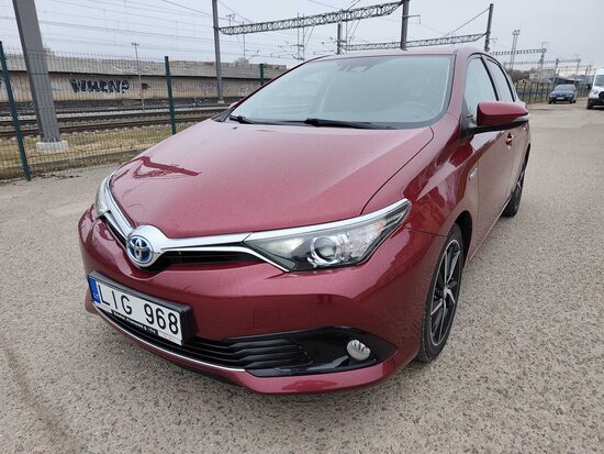 Toyota Auris  (2017 m.)